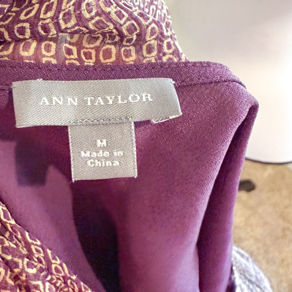 Ann Taylor Silk Purple Patterned Sleeveless Tank Top w/ Shoulder Ties - Picture 5 of 6